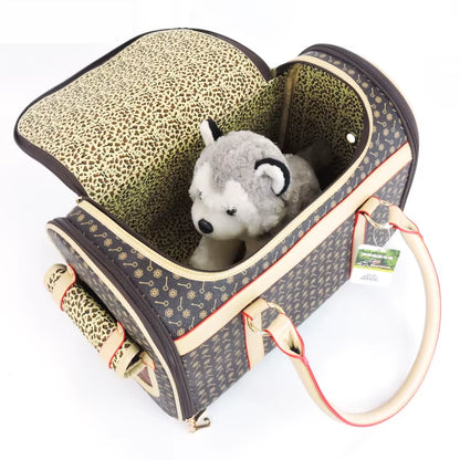 Luxury Bag for Cats Portable Folding Carrying Travel Carry Breathable Outdoor Pet Dog Puppies Small Animals Handbags Supplies