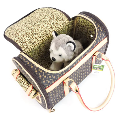 Luxury Bag for Cats Portable Folding Carrying Travel Carry Breathable Outdoor Pet Dog Puppies Small Animals Handbags Supplies